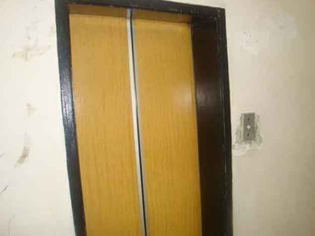 Bakıda lift qırıldı, ölən var