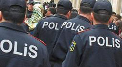 Bakıda polis əməkdaşı bıçaqlandı
