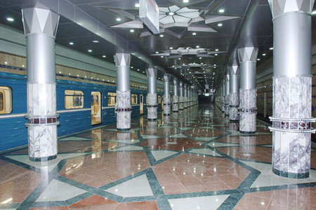 Bakı metrosunda həyəcan