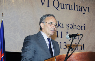 Əflatun Amaşov: 