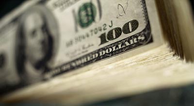 Bakıda avtomobildən 20 min dollar oğurlandı