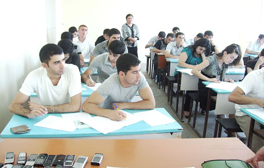 Bu gün sonuncu qəbul imtahanı keçirilir