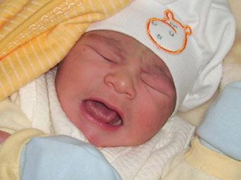 Azərbaycanda 1 yaşlı körpə faciəvi şəkildə öldü