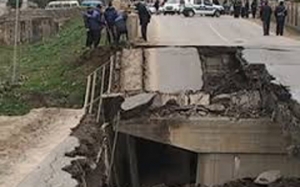 Azərbaycanda körpü çökdü