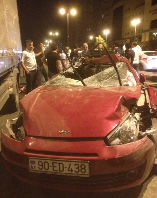 Yol qəzasında 5 nəfər ağır yaralandı