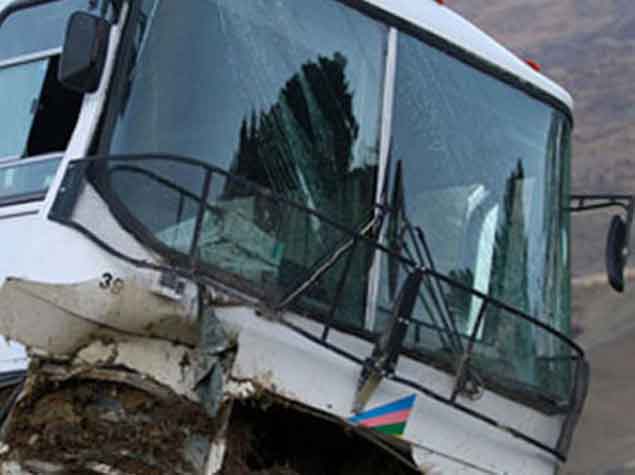 Azərbaycanda 14 yaşlı məktəbli qəza törətdi: 3 yaralı var