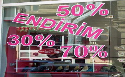 Bakıda mağazaya 40% endirim yazan şəxslərin dələduzluğu