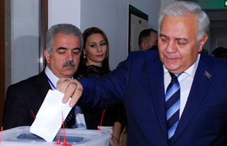 Milli Məclisin sədri səs verdi -  FOTO 