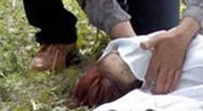 Ağdaşda 3 uşaq anası özünü maşının altına atıb öldürdü