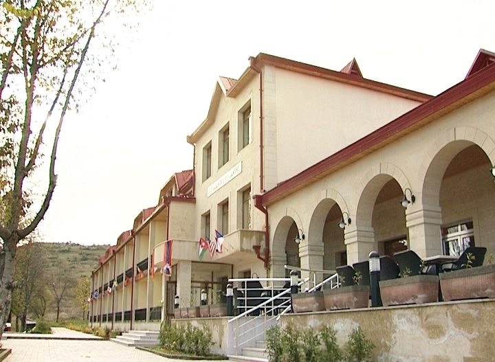Bu da erməni oliqarxların Şuşadakı villaları -  FOTOLAR 