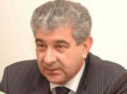 "Qarşıda duran vəzifə səhiyyə xidmətinin keyfiyyətinin yaxşılaşdırılmasıdır"- Əli Əhmədov