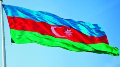 Türkiyəli deputat Azərbaycan xalqını Dövlət Bayrağı Günü münasibətilə təbrik edib