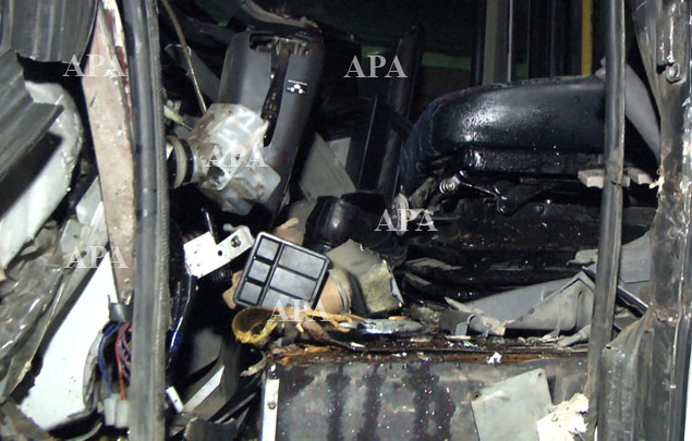 Bakıda növbəti sərnişin avtobusu qəzası, xəsarət alan var - FOTOLAR 