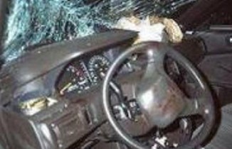 Şəmkirdə yük maşını ilə “Mercedes” toqquşub -  Ölən və yaralananlar var 