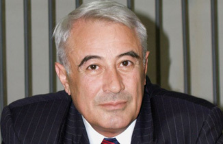 Sabirdən sitat gətirən Rəsul Quliyev Milli Şuranı kolxoza bənzətdi