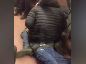 Moskva metrosunda miqranta qarşı daha bir vəhşilik -  VIDEO 