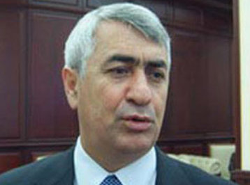 “Azəryolservis”in sədri ağır çəkili avtomobillərdən şikayətlənib