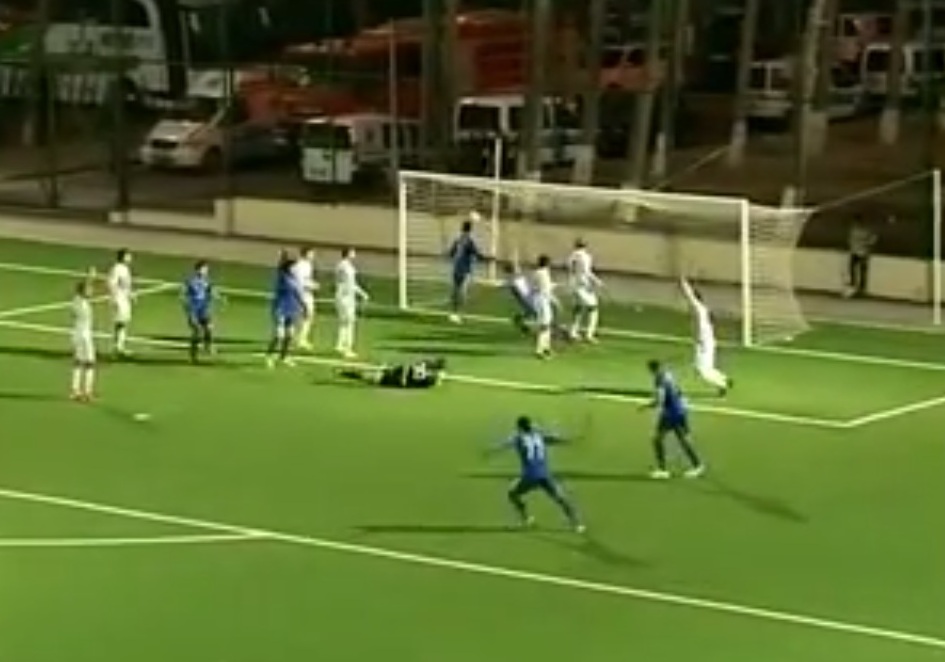 Azərbaycan futbolçusu Maradonasayağı qol vurdu –  VİDEO 