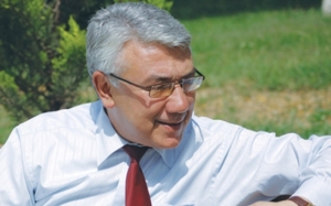 Eldar Namazov Milli Şuradan istefa verdi
