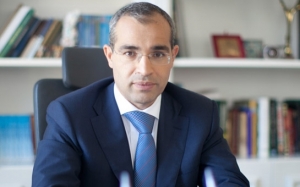 Nazir institut direktorunu işdən çıxartdı