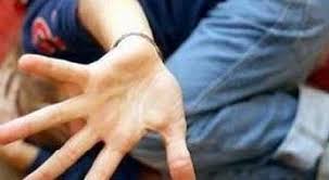 Bu qadın balaca uşağı döyə-döyə ölümcül hala saldı -  VİDEO 
