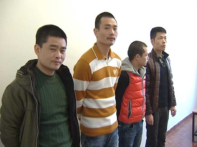 Bakıda bankomatlardan külli miqdarda pul oğurlayan çinlilər -  FOTOLAR 