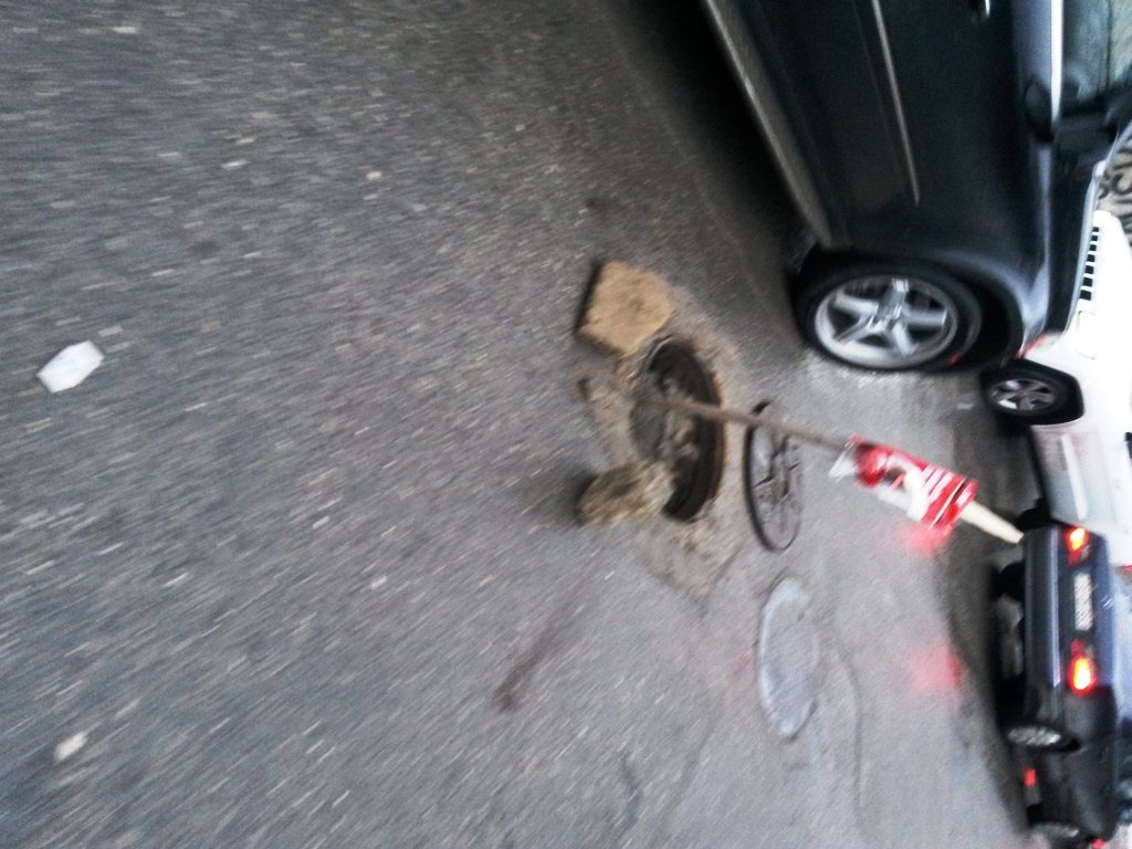 Bakıda bu yola baxan tapılmır -  FOTOLAR 