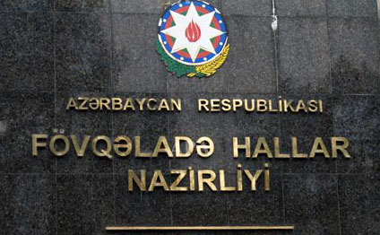 Bakıda iki azyaşlı uşaq xilas olundu