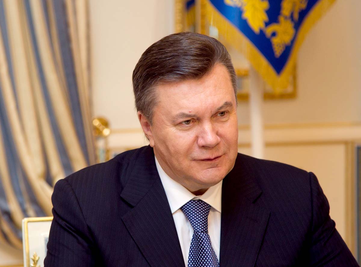 Ukrayna prezidenti müxalifətin əsas tələblərini qəbul etdi