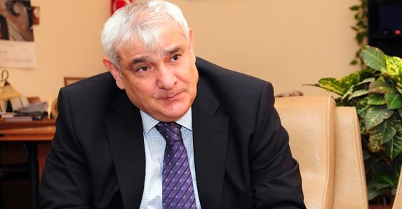 Bakı Slavyan Universitetinin rektoru vəzifəsindən azad edildi