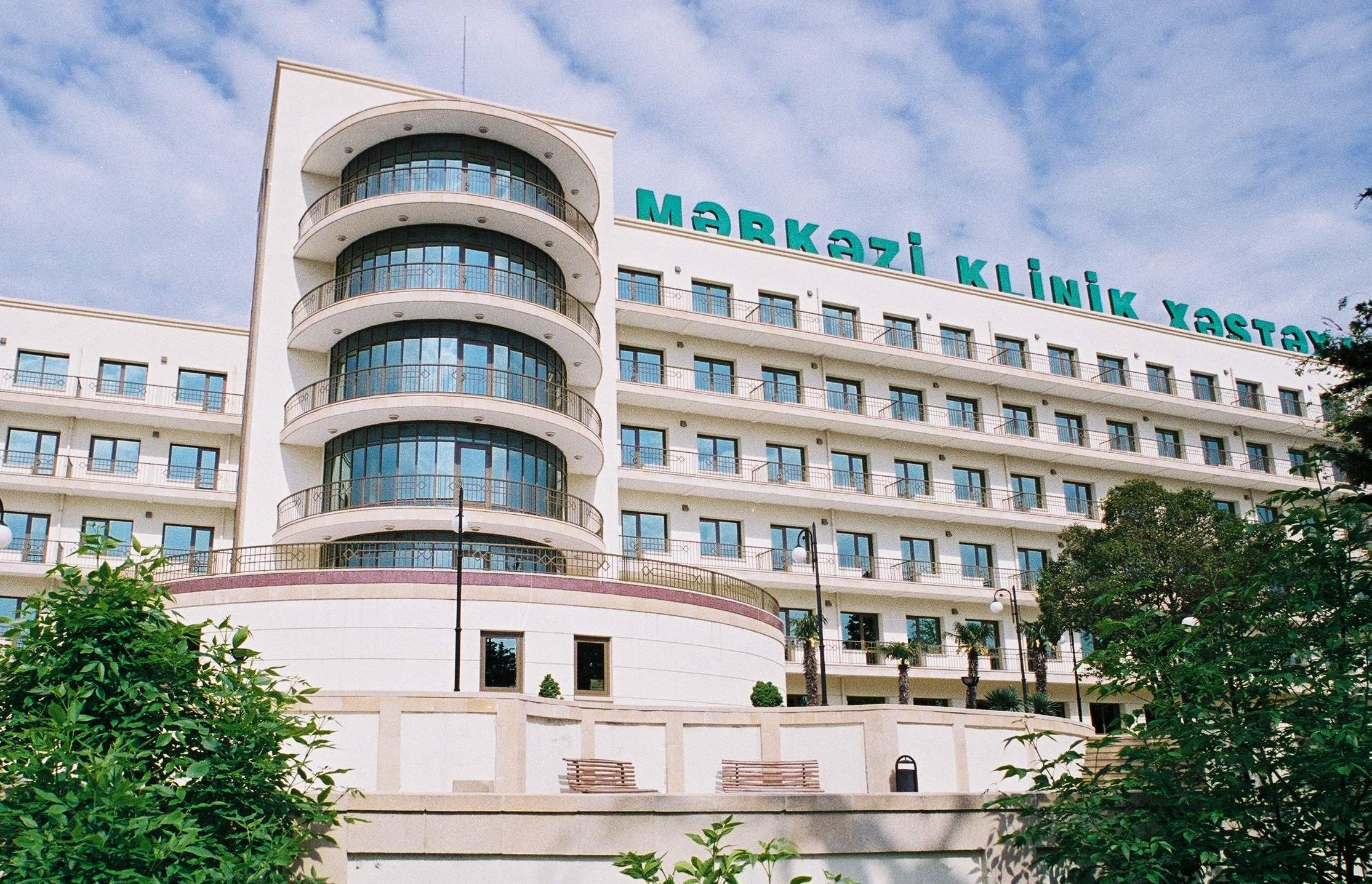 Mərkəzi Klinikadan fantastik qiymətə ambulans xidməti -  Rəqəmlər