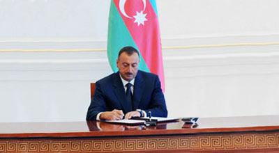 İlham Əliyev müddətli həqiqi hərbi xidmətə çağırılması haqqında sərəncam imzaladı