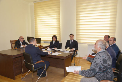 Baş prokuror Qusarda vətəndaşları qəbul edib