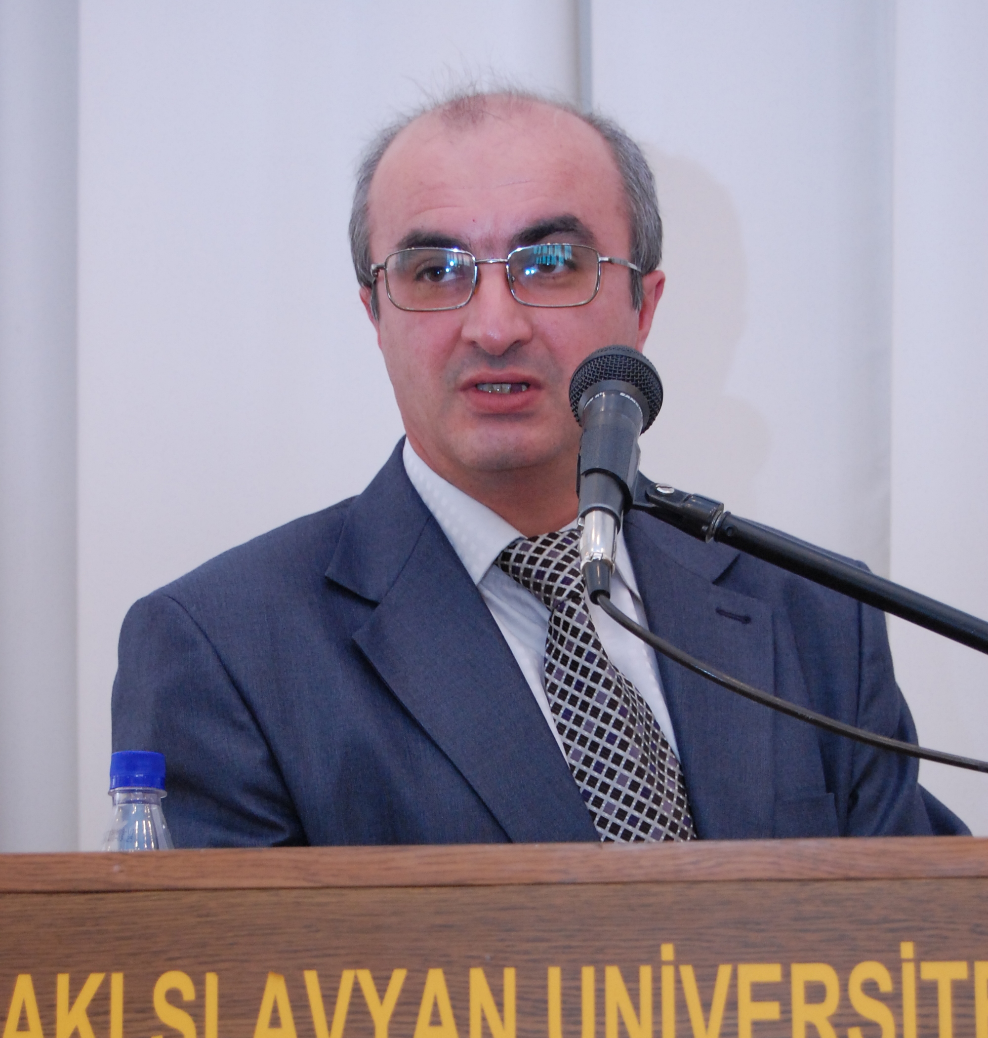 Bakı Slavyan Universitetinə yeni rektor təyin olundu
