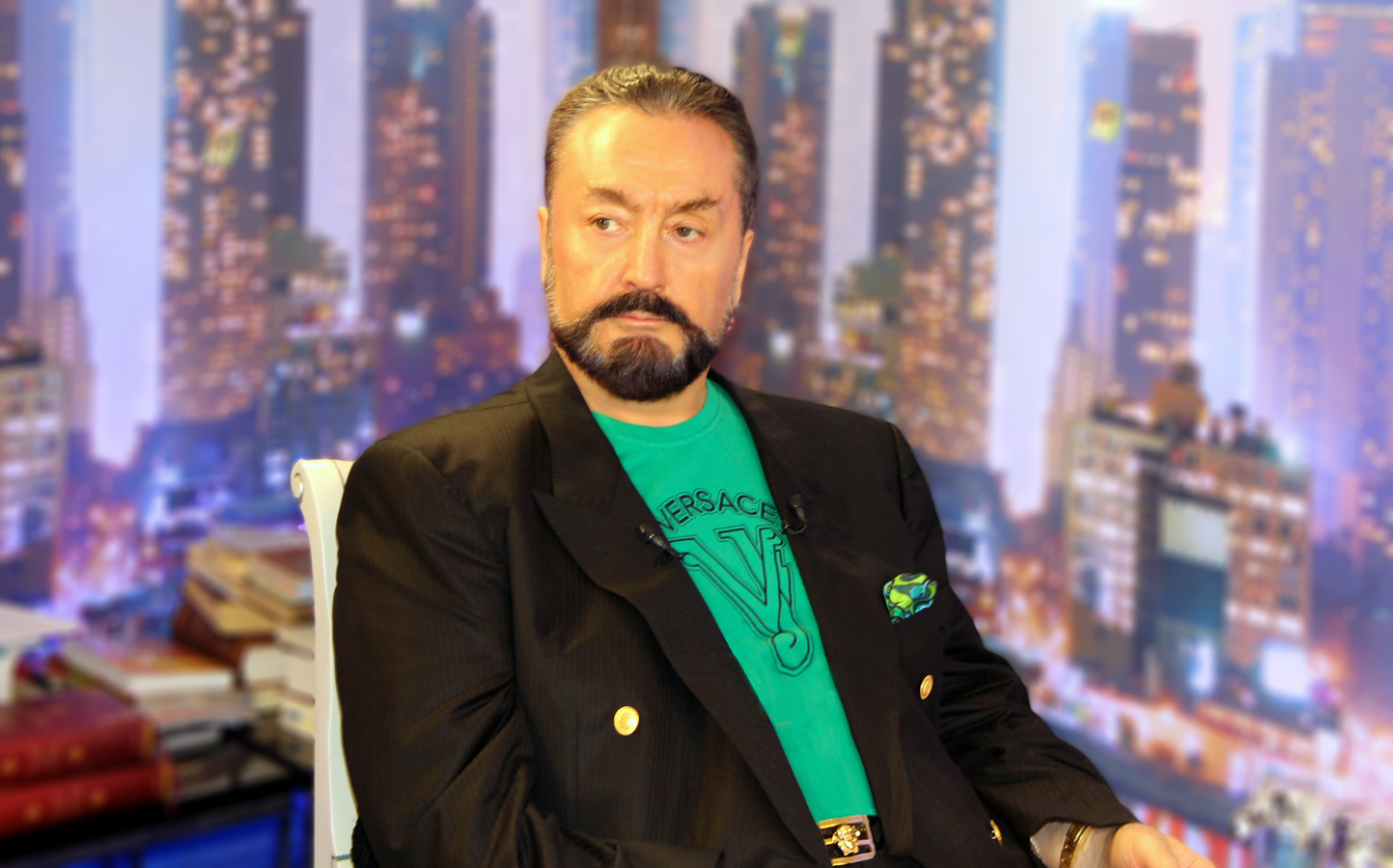 Ruhi xəstə, fırıldaqçı Adnan Oktar yoxsa yeni peyğəmbər? -  ARAŞDIRMA 