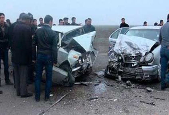 Hərbçi və polisin avtomobili qəzaya düşdü: -  Yaralılar var