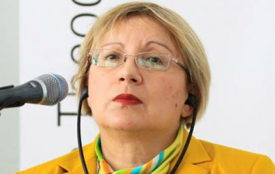 Leyla Yunus Baş Prokurorluğa, əri isə xəstəxanaya aparıldı-  VİDEO 