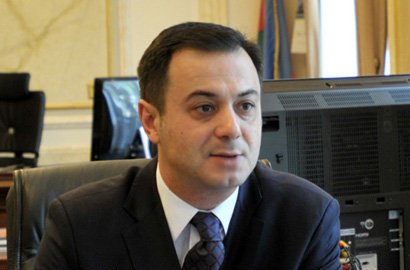 Elşad İskəndərov işdən çıxarıldı