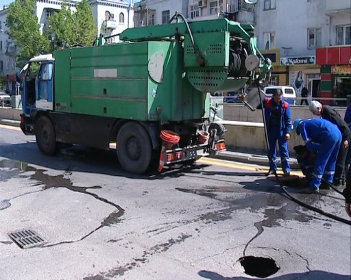 Bakıda daha bir yolda çökmənin - SƏBƏBİ- FOTO