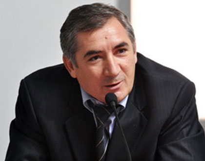 ‘Necə olur ki, efir, kabel, peyk televiziyası tənzimlənir, internet televiziyası yox...’