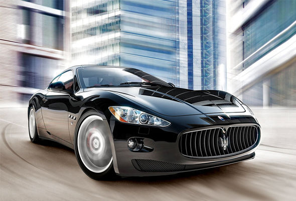 Bakıda “Maserati” yandı