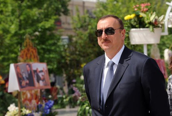 İlham Əliyev Gül bayramına qatıldı