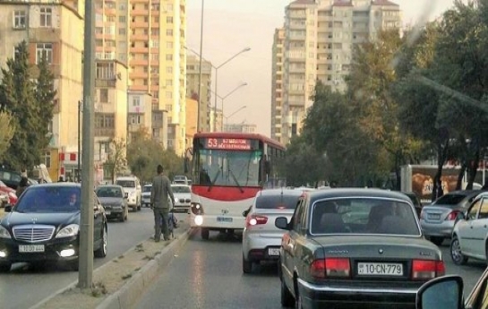 Sərnişin avtobusunun sürücüsündən özbaşınalıq-  FOTOLAR 