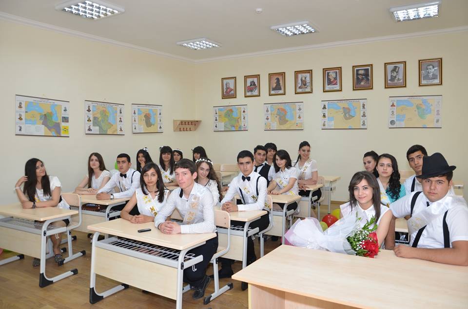 Şagirdlərin "Son zəng" sevinci -  FOTOLAR 