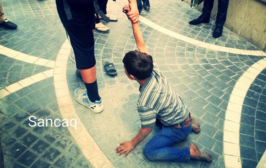 ‘Tarqovı’da turist uşağı küçənin ortasında sürüdü -  FOTO 