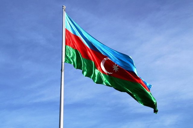 Dövlət Bayrağı Meydanı Kompleksi idarəsindən bayrağın endirilməsi ilə bağlı -  AÇIQLAMA 