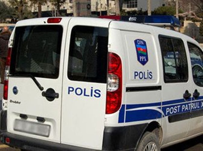 Azərbaycanda sərxoş məmurla polis arasında dava düşdü