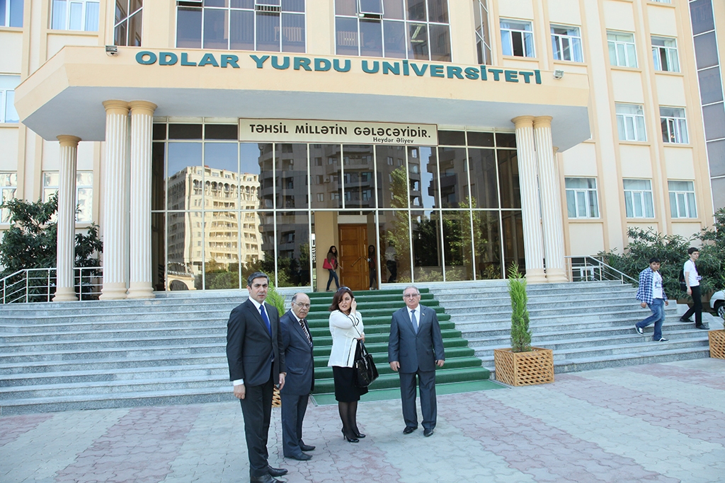 Deputatın universitetində Milli Qəhrəmanın qızını imtahana buraxmadılar –  Pula görə 