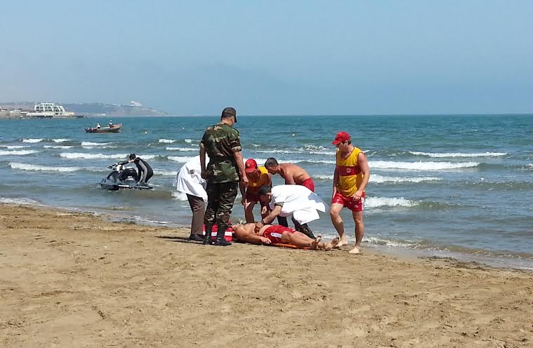 Oğulları batan ata və ana özlərini kanala atmaq istədilər
