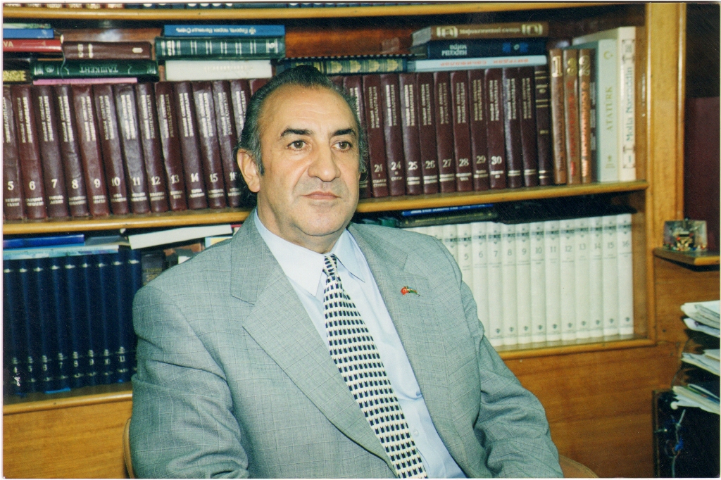 Professor Vaqif Arzumanlı vəfat edib